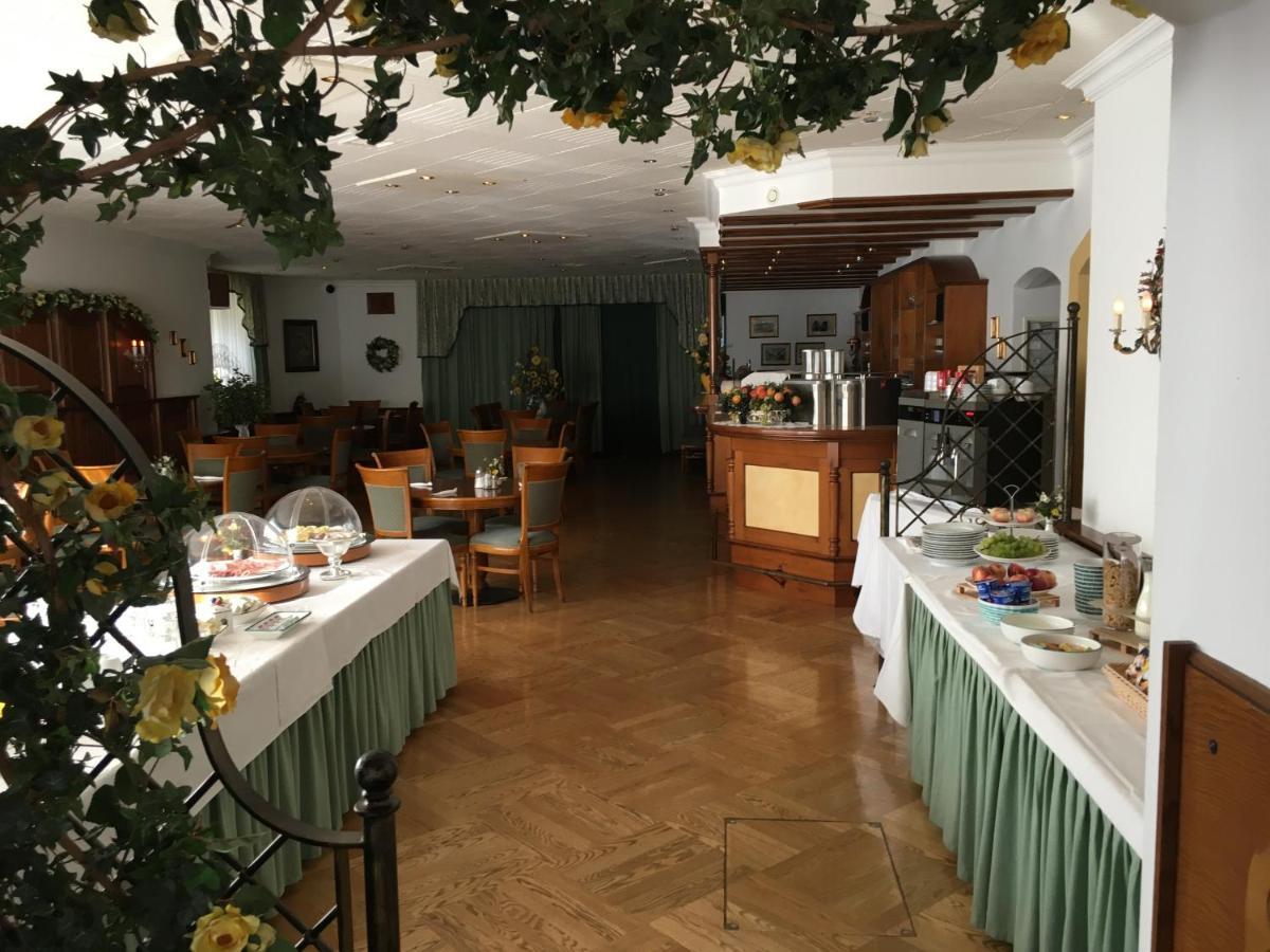 Tirolerhof Ξενοδοχείο Sankt Georgen im Attergau Εξωτερικό φωτογραφία